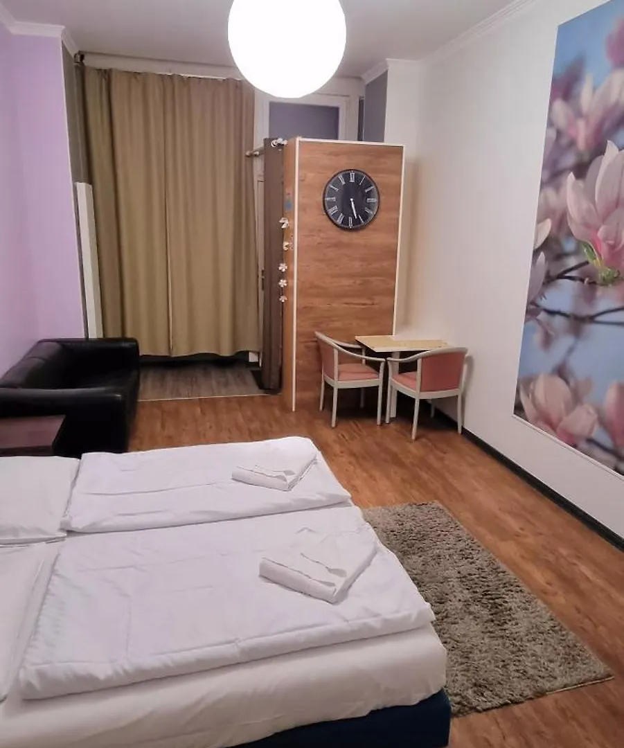 Albert Rooms Берлин Германия