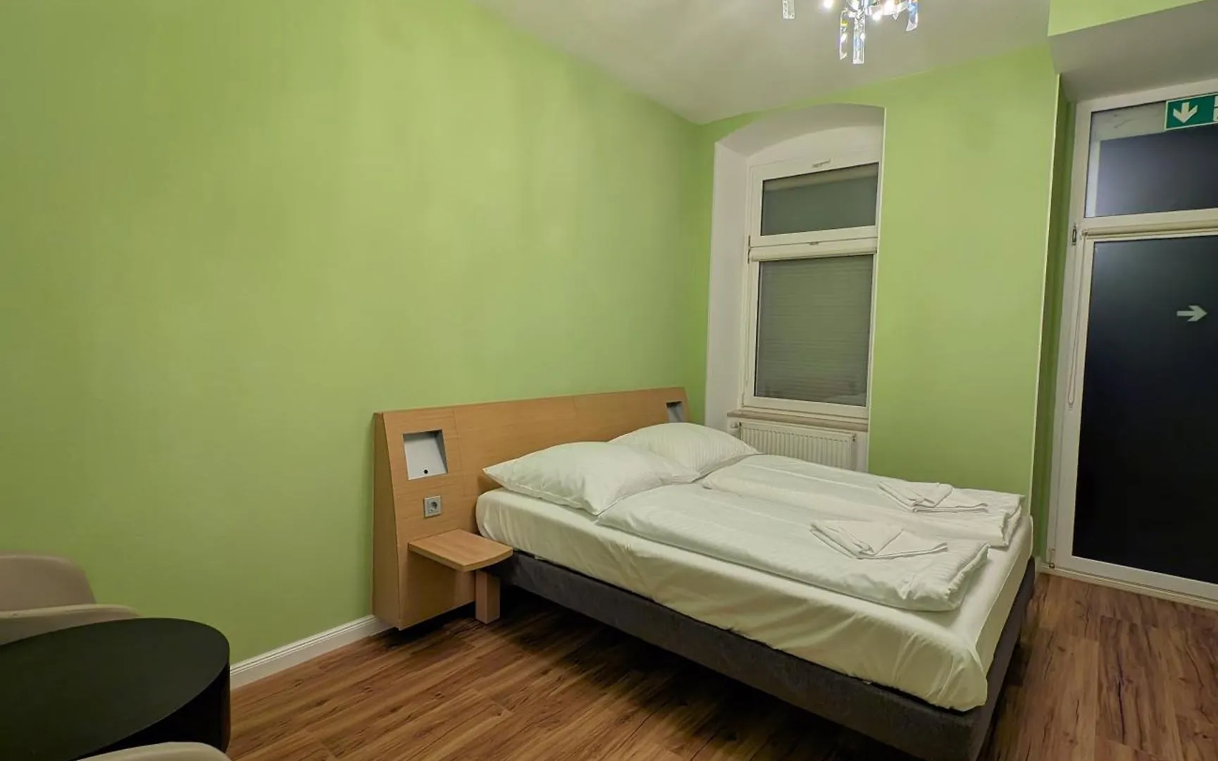 Albert Rooms Берлин 0*,  Германия